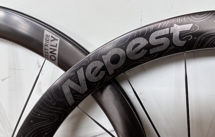 中華ブランド　カーボンホイール　ブラックフライデーセール告知！　＆　２０２６年当店カレンダー プレゼント